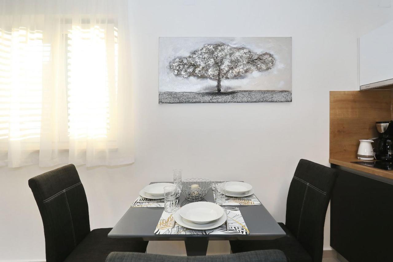 Villa Ankora 2 With Heated Pool Biograd Na Moru Exteriér fotografie